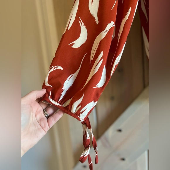 NWOT VICI Tie Sleeve Wrap Blouse - Picture 3 of 5